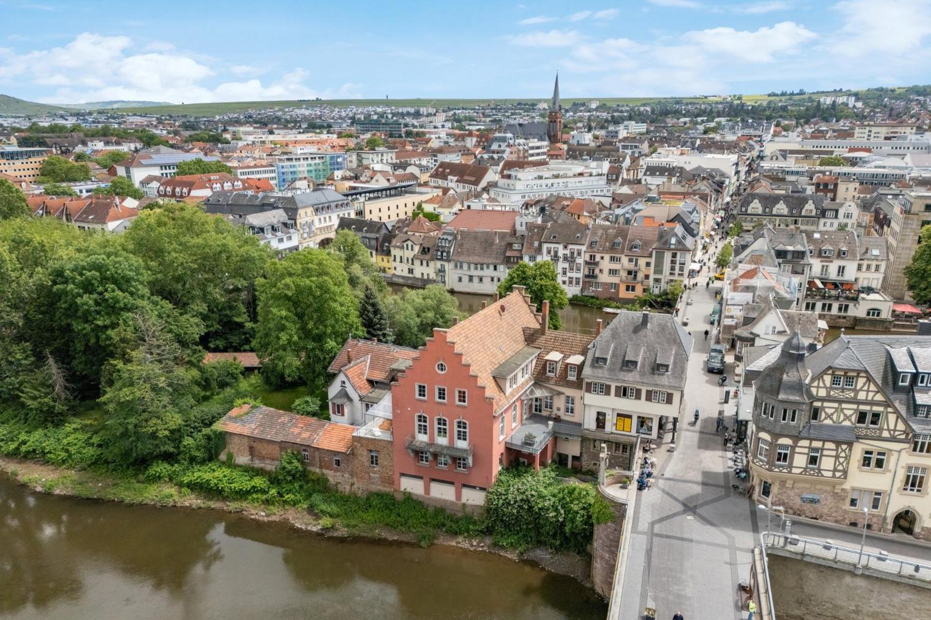 Altstadt Apartment Am Wasser Mit Parkplatz Und Riesigem Garten Bad Kreuznach Ngoại thất bức ảnh
